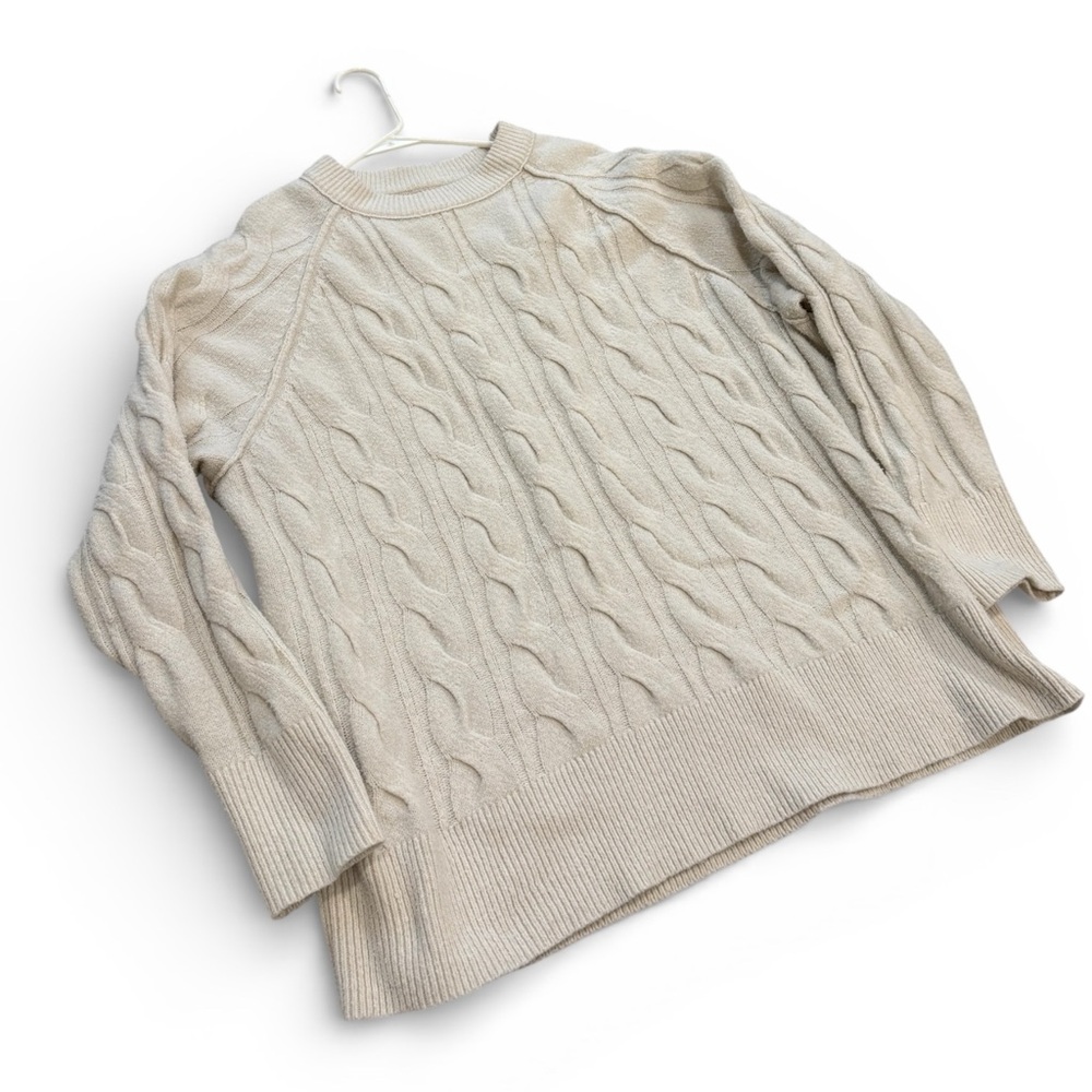 Aerie Cream Cable Knit Sweater